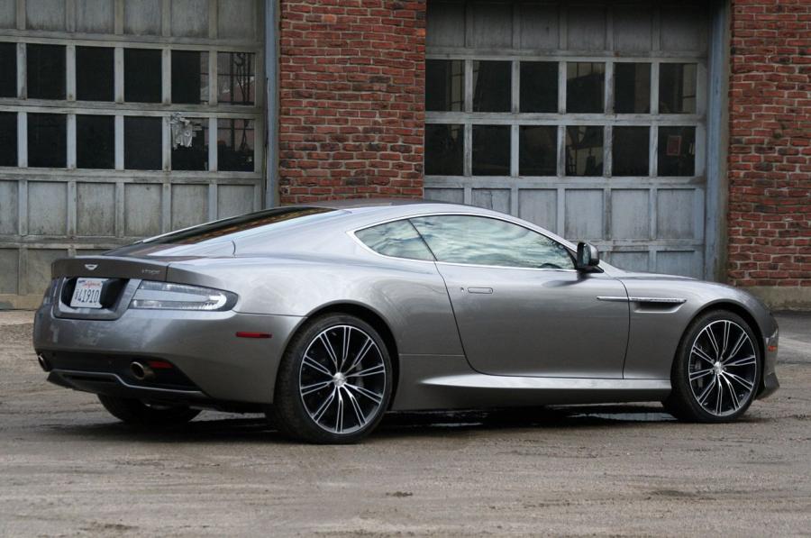  Aston Martin Virage 2011 года  (NA) (фото 26 из 39)